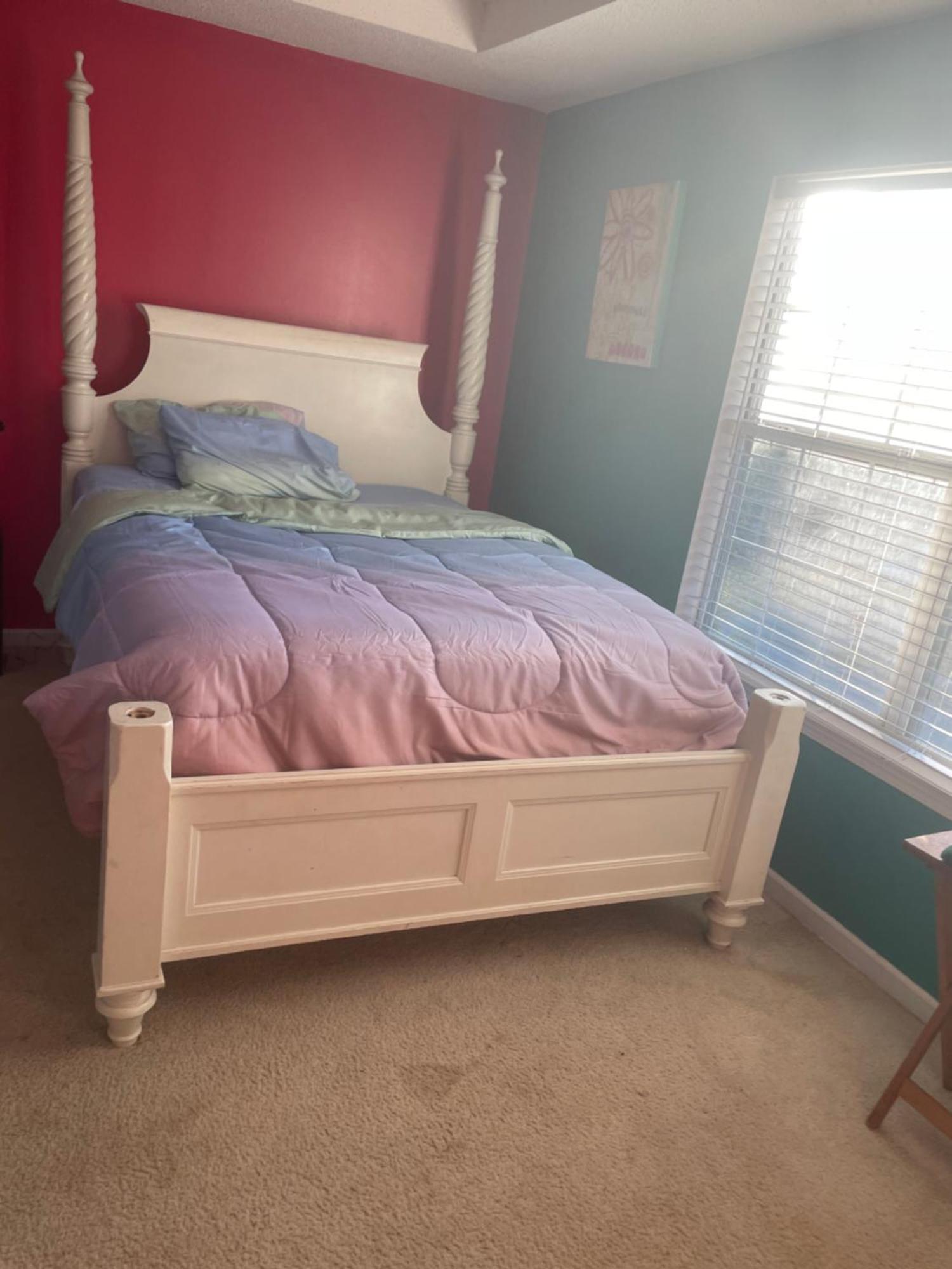 ハイラム Enchanted Queendom Bed & Breakfast エクステリア 写真